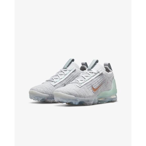 Nike Air Vapormax Flyknit 2021 GS Platinum Mint DB1550 008 - SIZE 5.5Y / 7 WOMEN main image 7